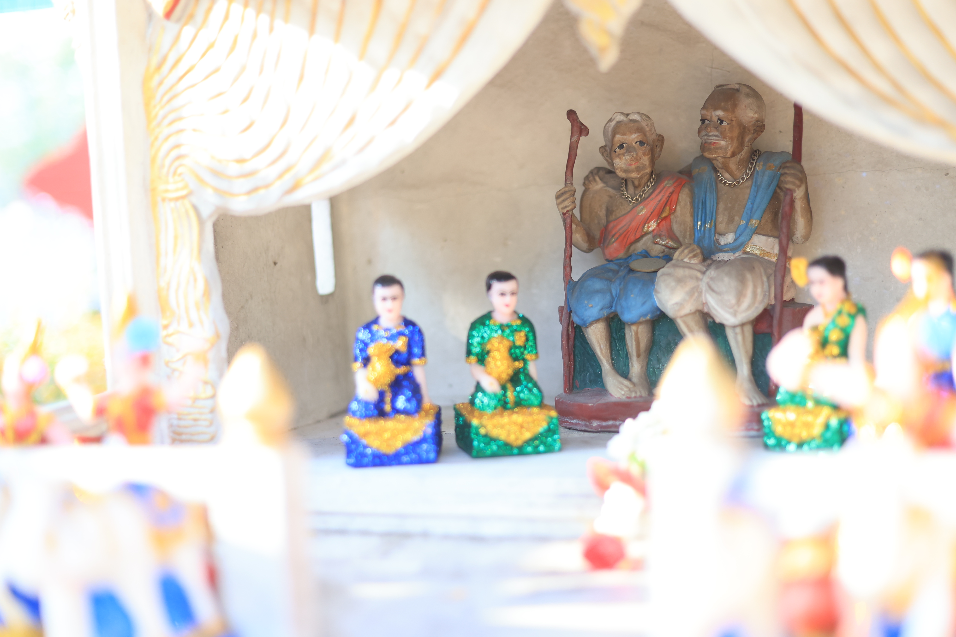 title - ผู้ตรวจราชการกรม ส.ป.ก. สักการะสิ่งศักดิ์สิทธิ์และรายงานตัวเนื่องในโอกาสเข้ารับตำแหน่งใหม่